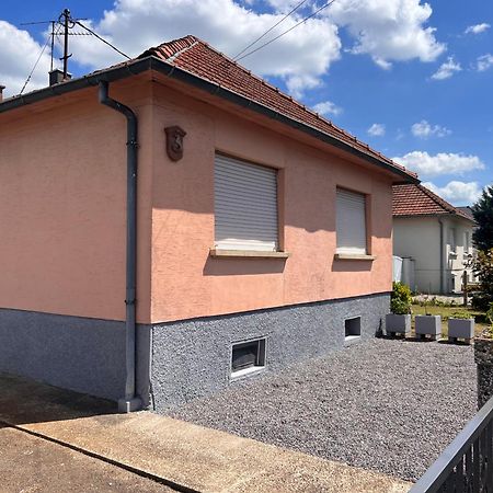 Maison 1 A 6 Personnes Avec Garage Et Cour Villa Kaltenhouse Exterior photo